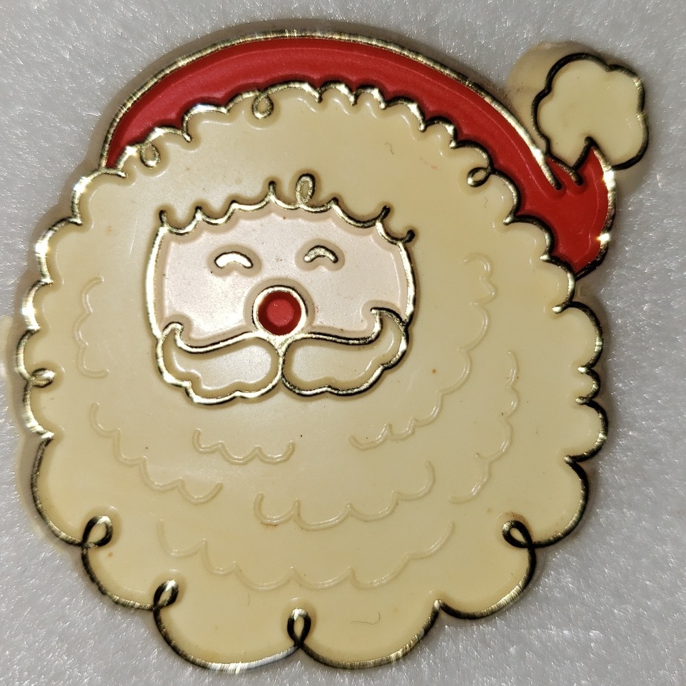 Hallmark Vintage Christmas Santa Pin